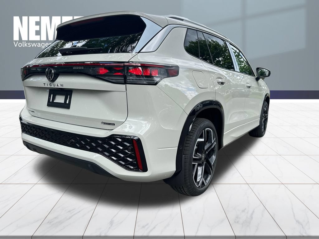 New 2026 Volkswagen Tiguan SEL R-Line AWD/4WD image 4