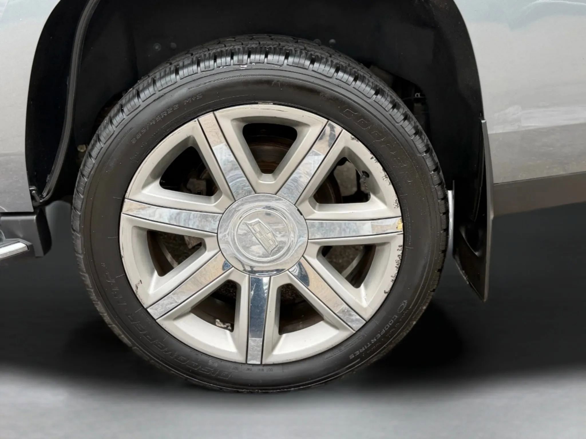 Used 2018 Cadillac Escalade Luxury image 40