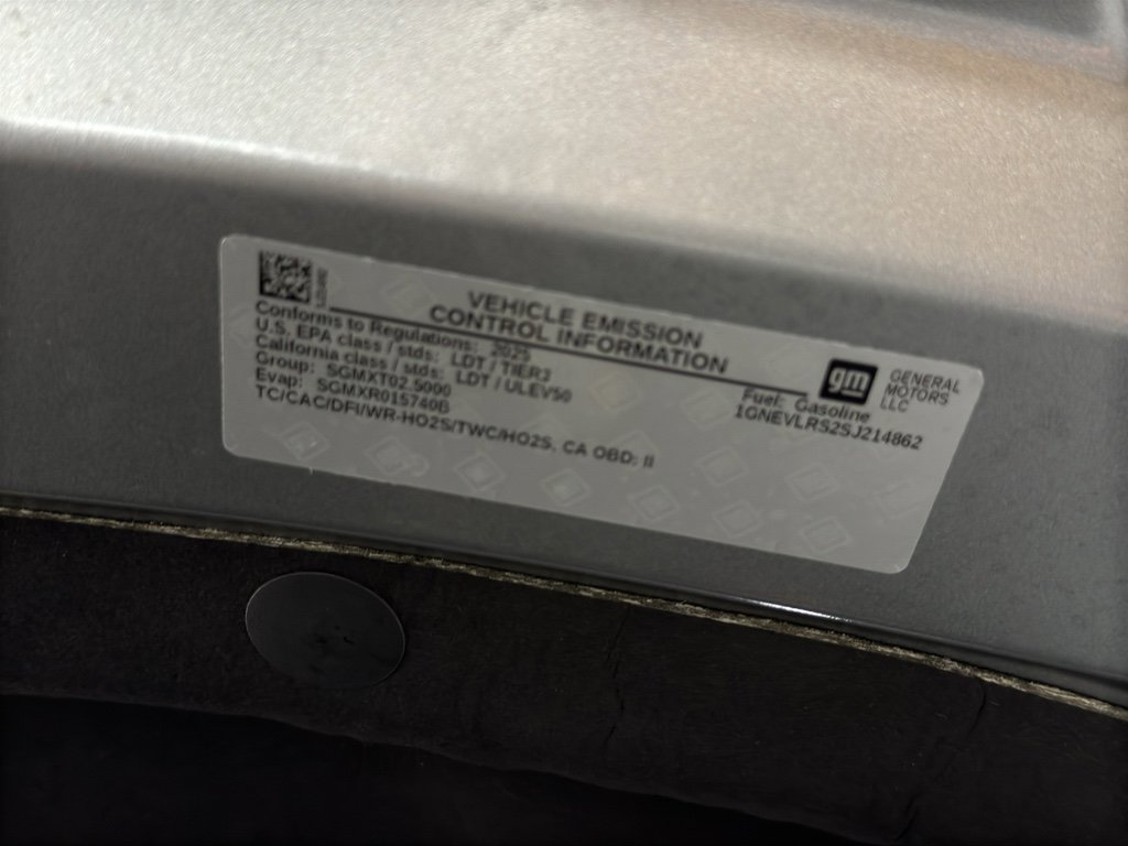 Used 2025 Chevrolet Traverse RS image 42