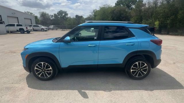 Certified 2025 Chevrolet TrailBlazer LT w/ LT Cold Weather Package image 5