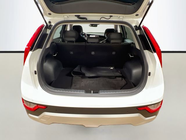 Certified 2023 Kia Niro EX image 25