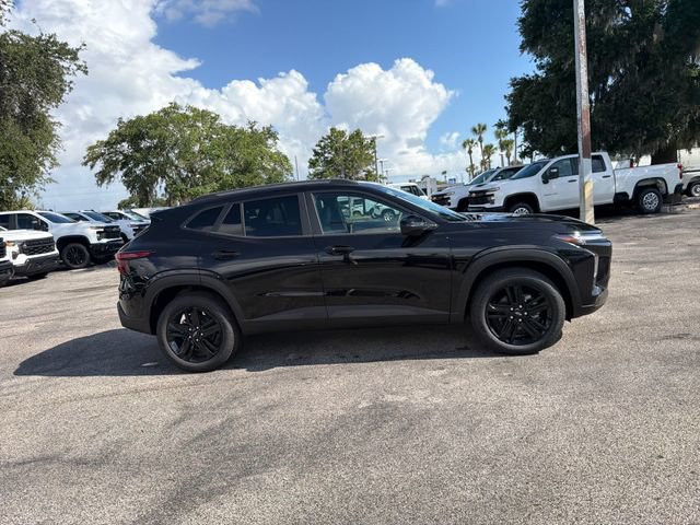 New 2026 Chevrolet Trax ACTIV w/ Sunroof Package FWD image 15