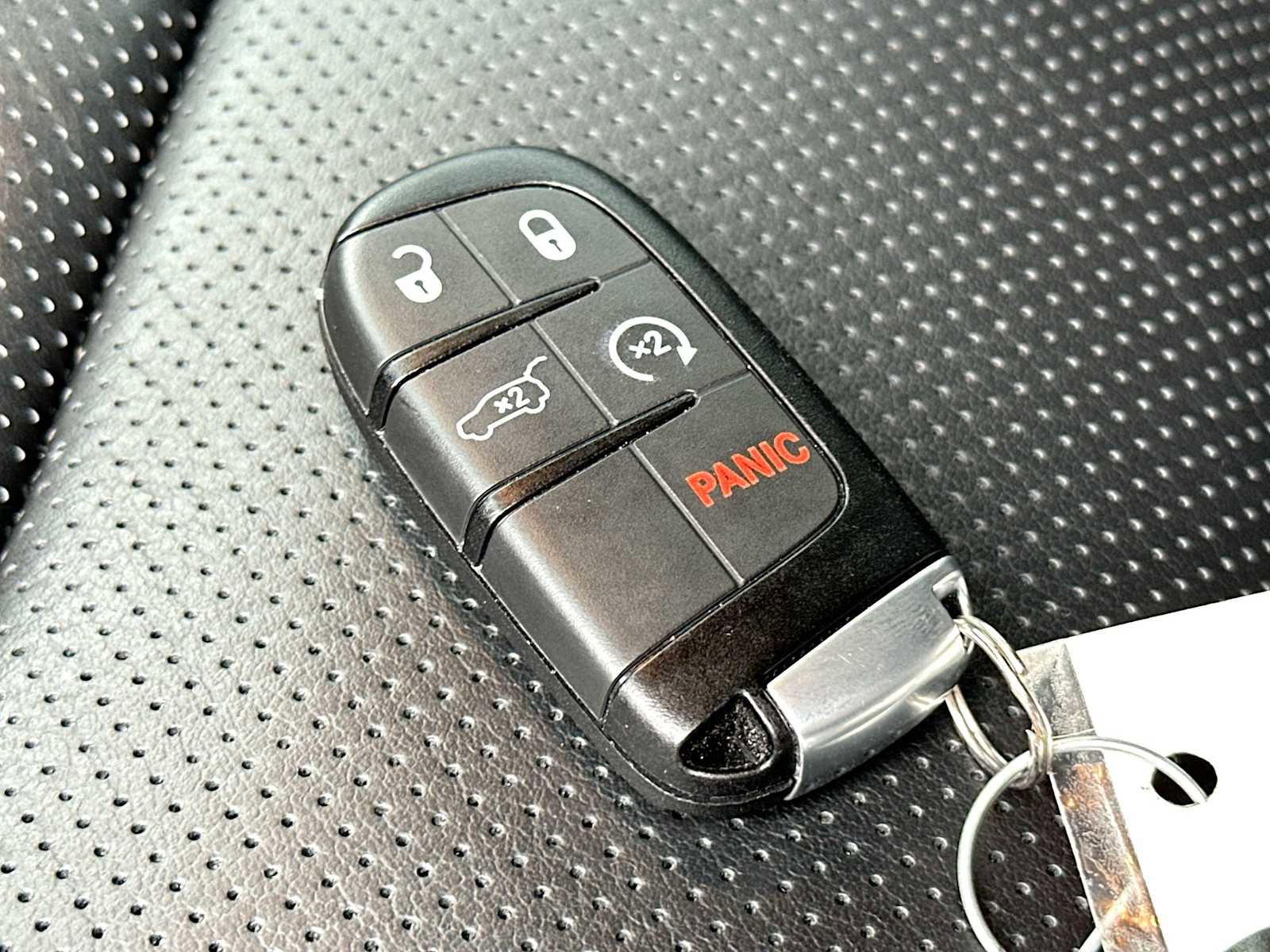 Used 2025 Dodge Durango R/T AWD/4WD image 29