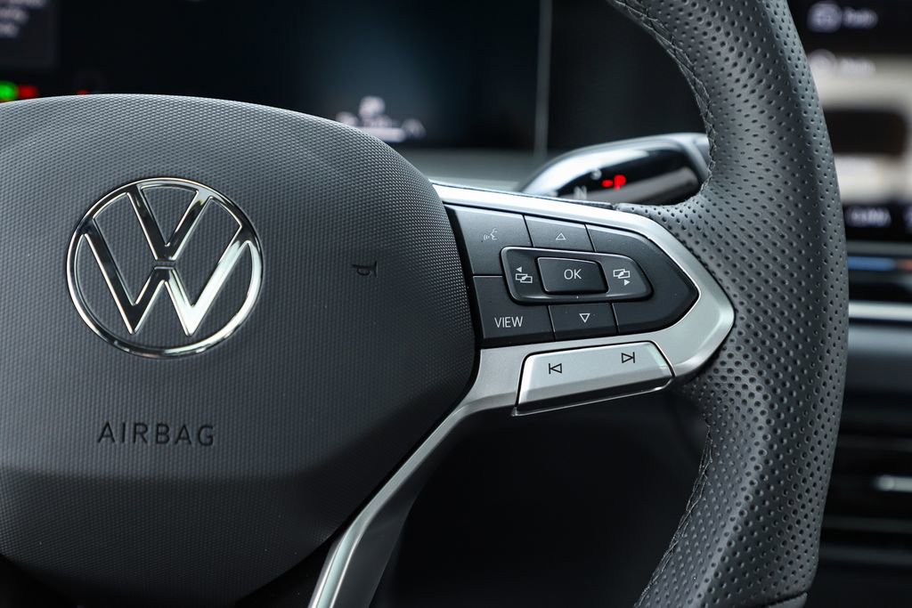 New 2026 Volkswagen Tiguan SE R-Line image 61