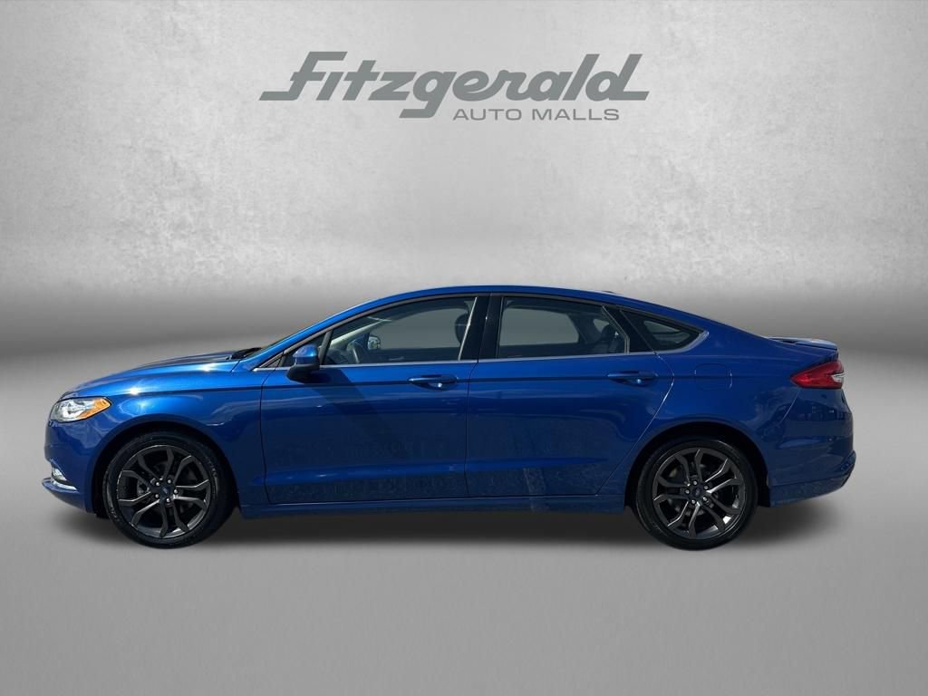 Used 2018 Ford Fusion SE w/ Equipment Group 201A FWD image 8