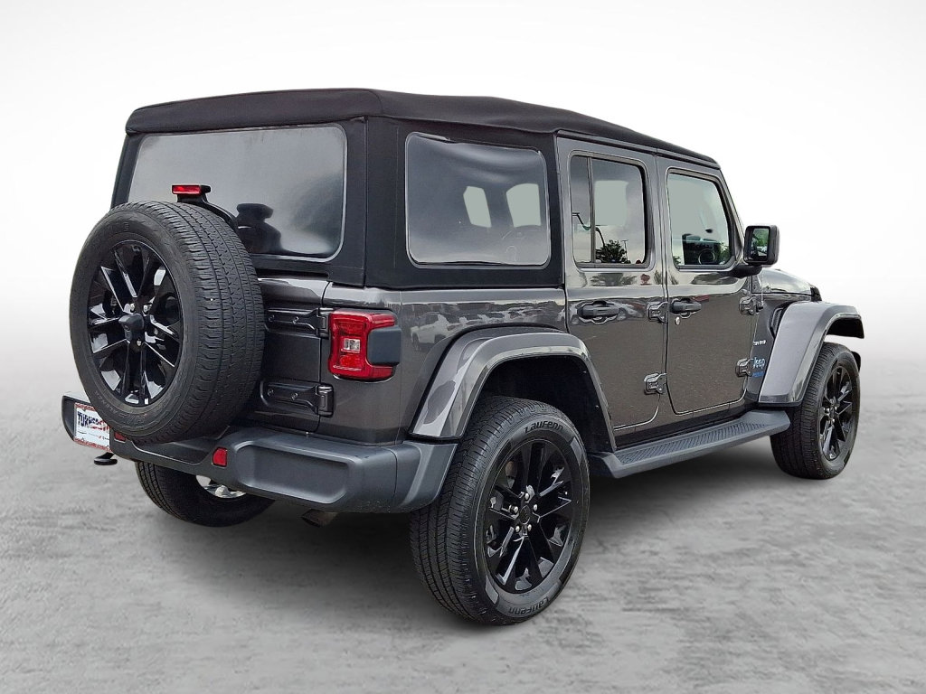 Used 2021 Jeep Wrangler Unlimited Sahara w/ Cold Weather Group image 5