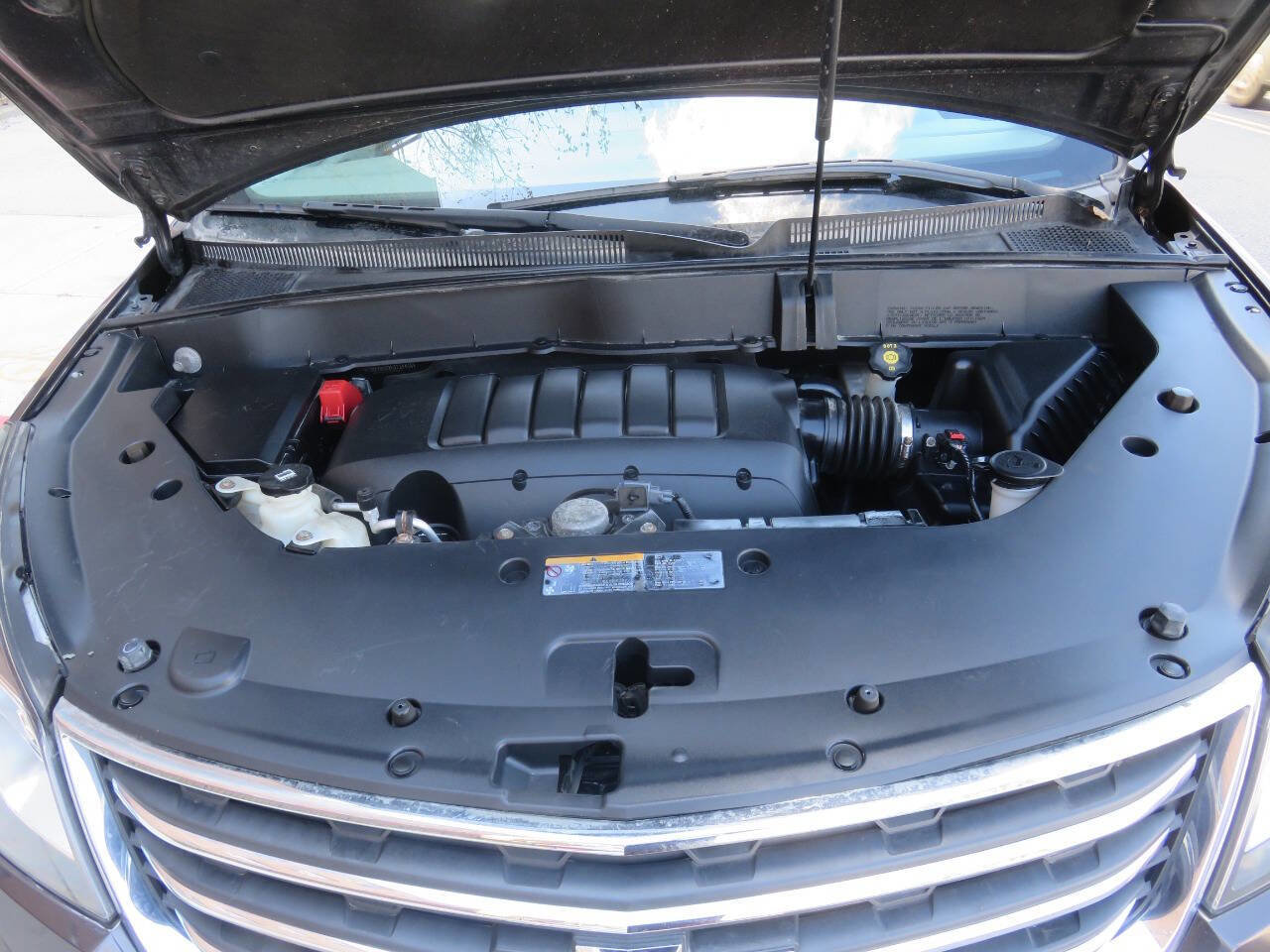 Used 2017 Chevrolet Traverse LT image 34