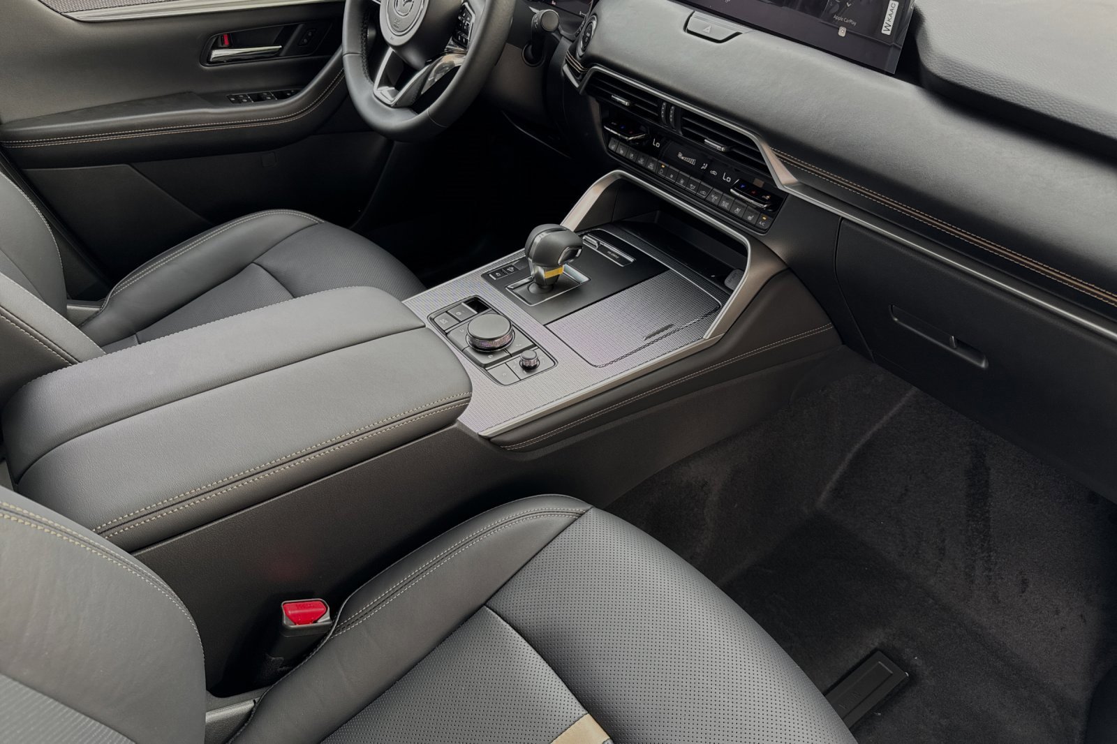 New 2025 MAZDA CX-70 Plug-In Hybrid w/ Premium Plus image 17