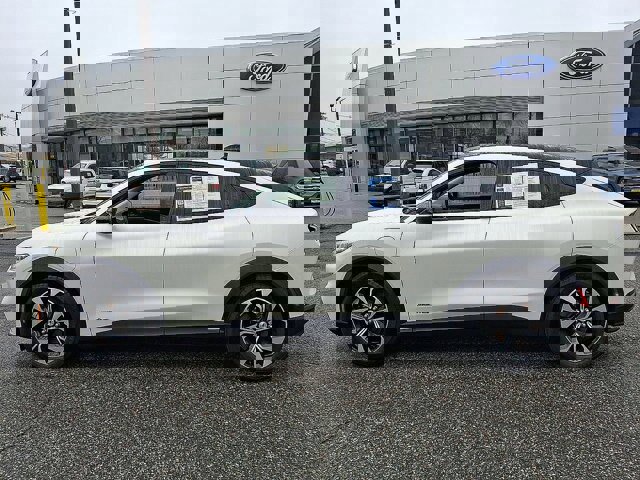 Certified 2021 Ford Mustang Mach-E Select w/ Comfort/Appearance Package image 2