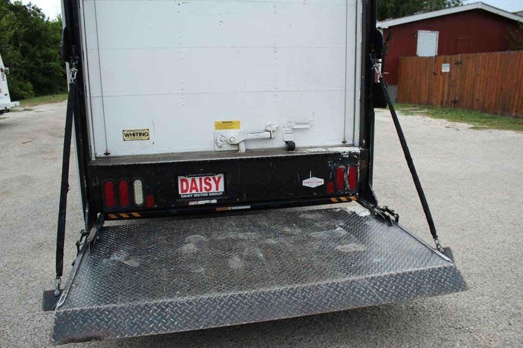 Used 2019 Chevrolet Express 3500 w/ Power Convenience Package RWD image 11