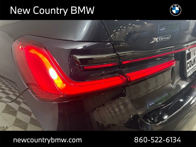 Used 2022 BMW 750i xDrive w/ Executive Package AWD/4WD image 31