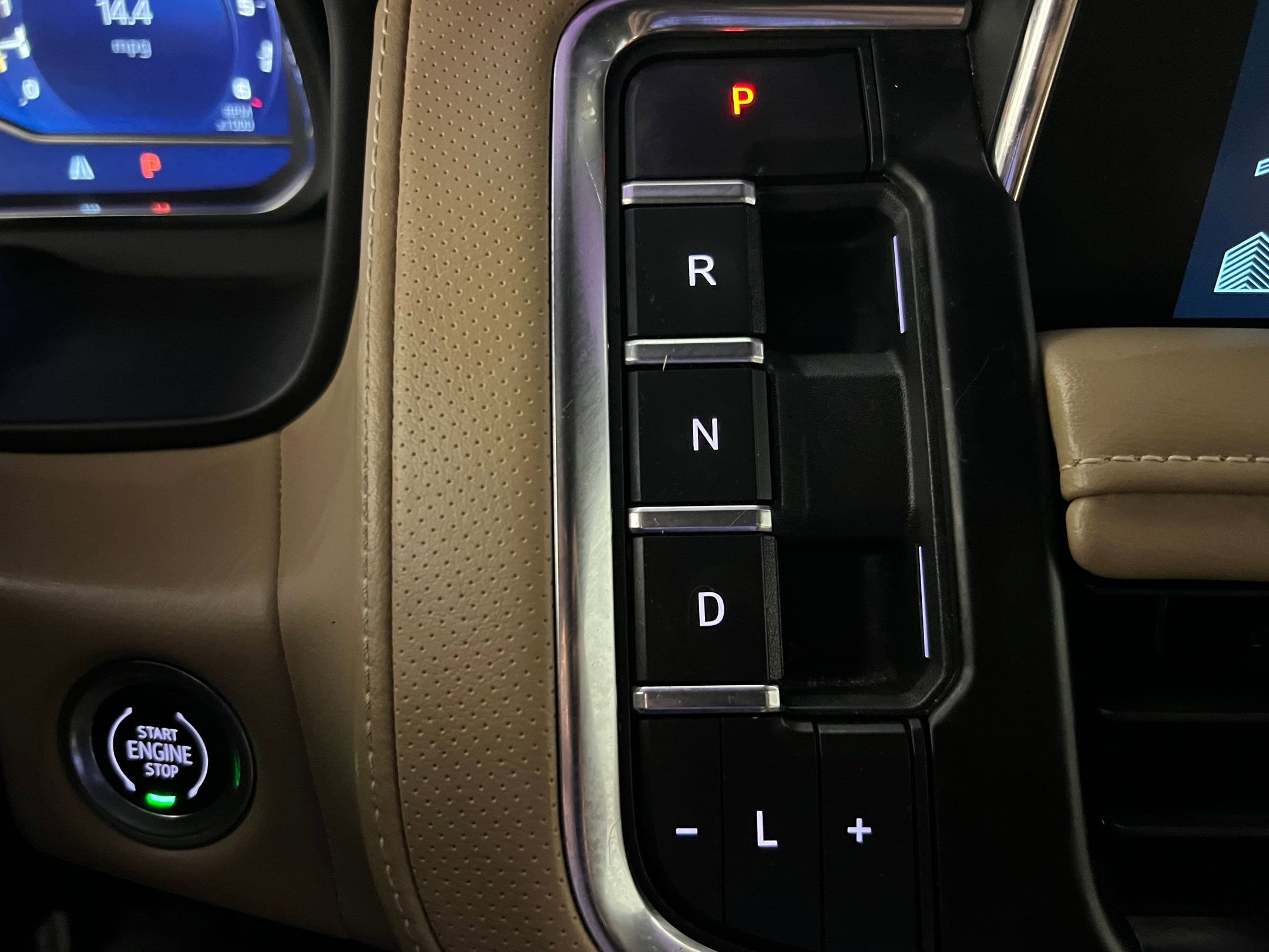 Used 2022 Chevrolet Tahoe Premier image 18