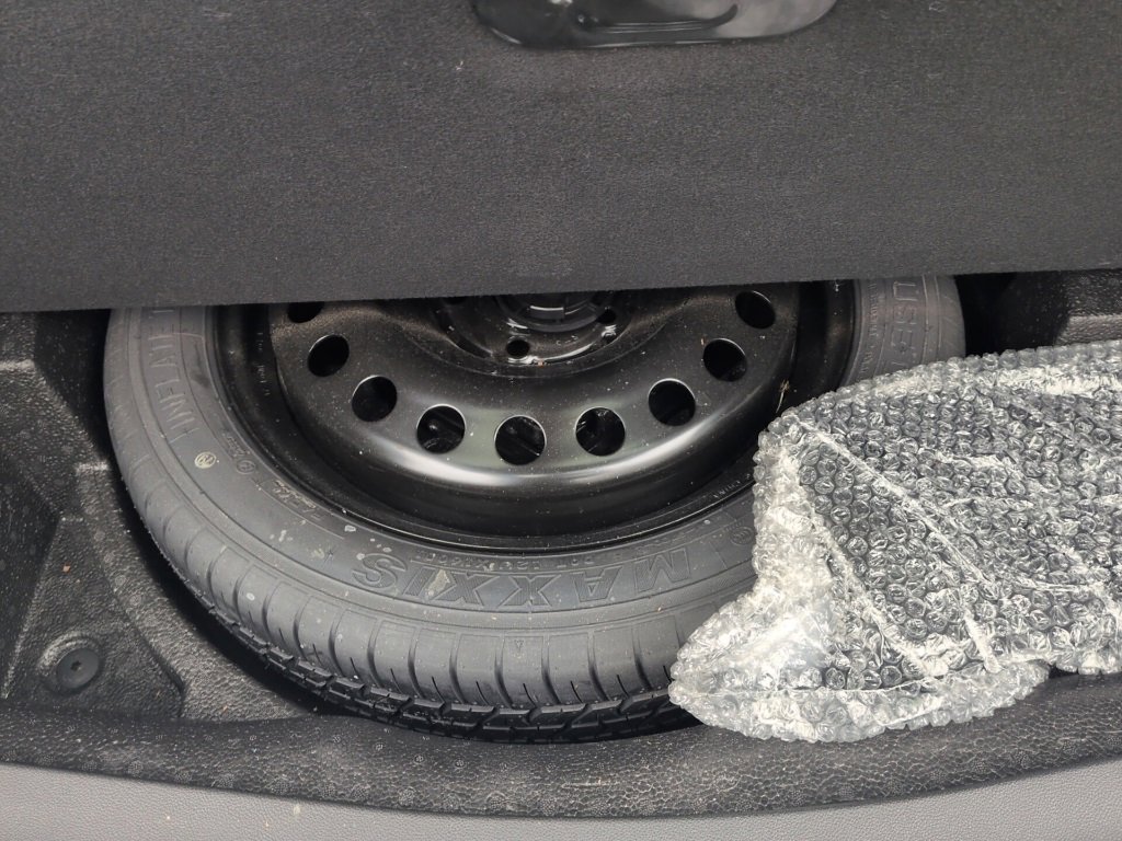 Used 2021 Buick Envision Essence w/ Technology Package I image 25