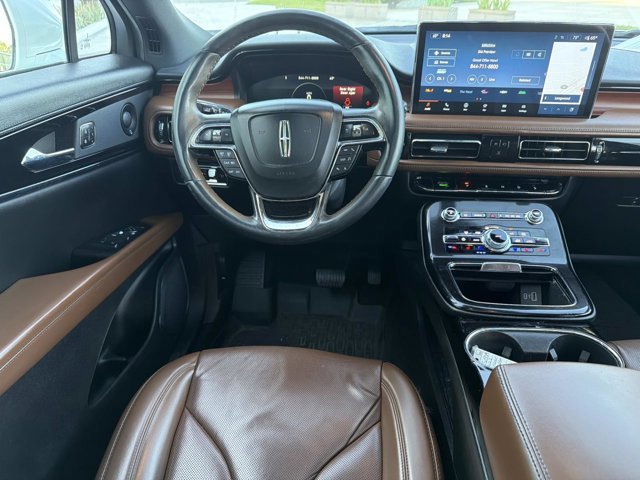 Used 2022 Lincoln Nautilus Reserve w/ Luxury Package image 25