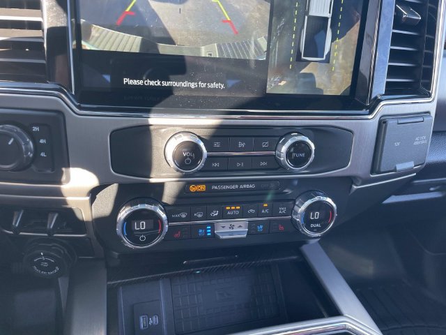Used 2022 Ford F350 Platinum AWD/4WD image 31