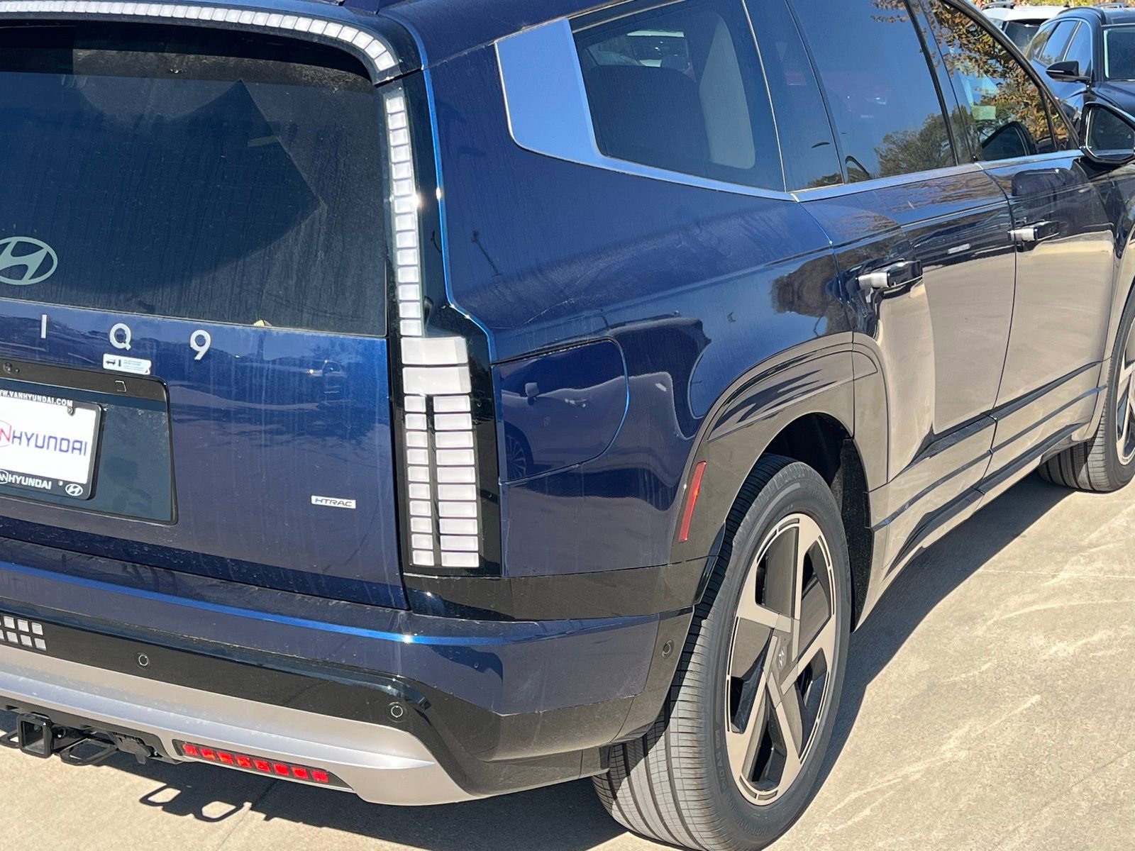 New 2026 Hyundai Ioniq 9 Limited image 13