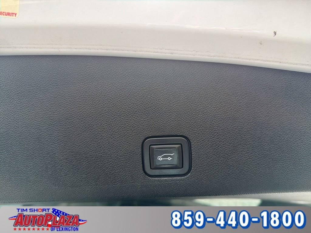 Used 2024 Cadillac XT6 Sport w/ Technology Package AWD/4WD image 25