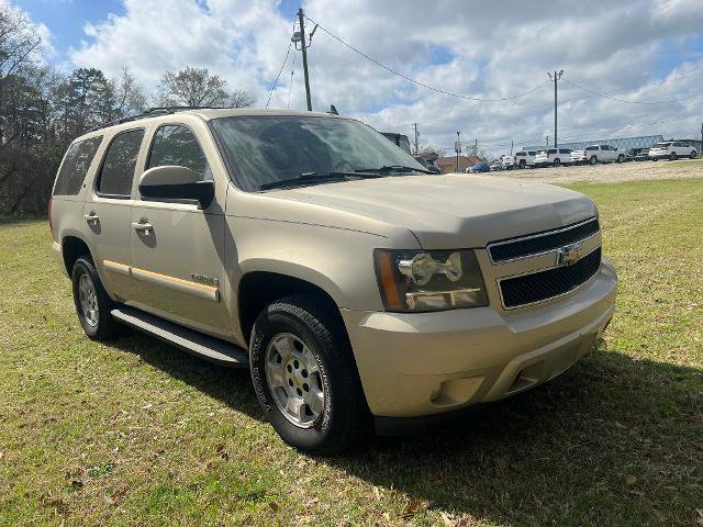 Used 2008 Chevrolet Tahoe LT w/ LT Preferred Equipment Group image 2