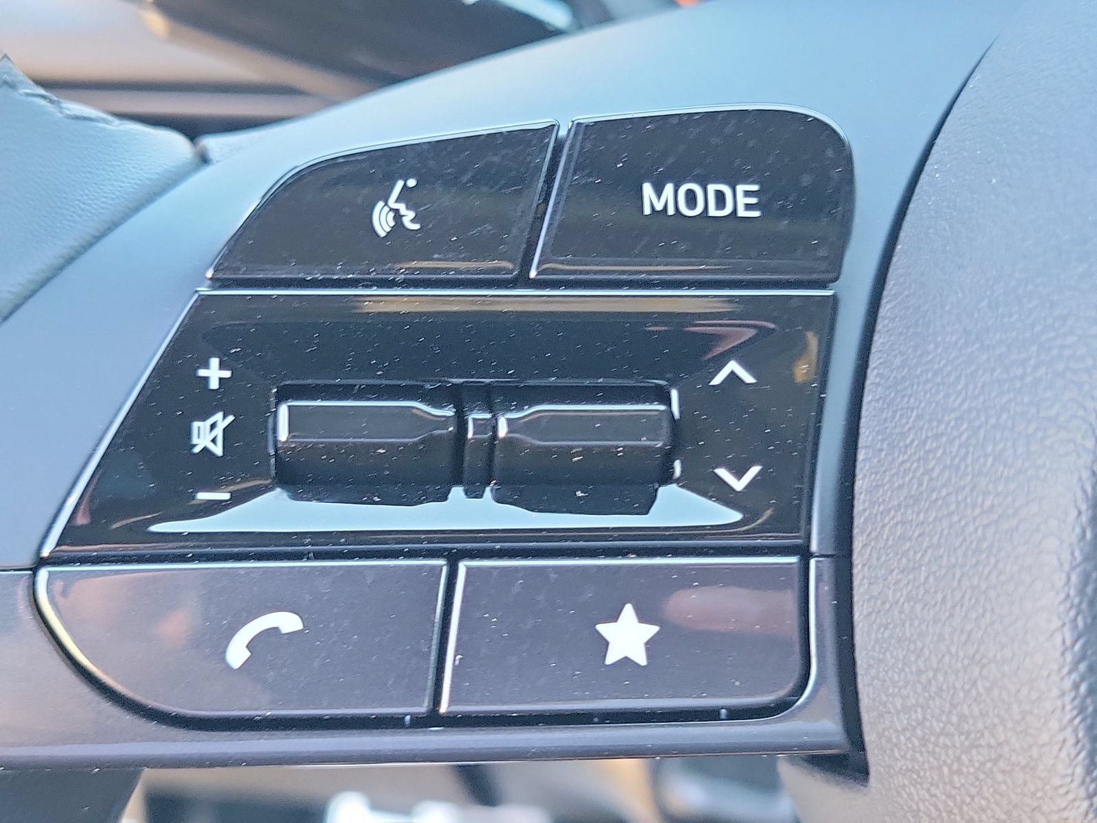 New 2026 Hyundai Elantra SEL Sport FWD image 8