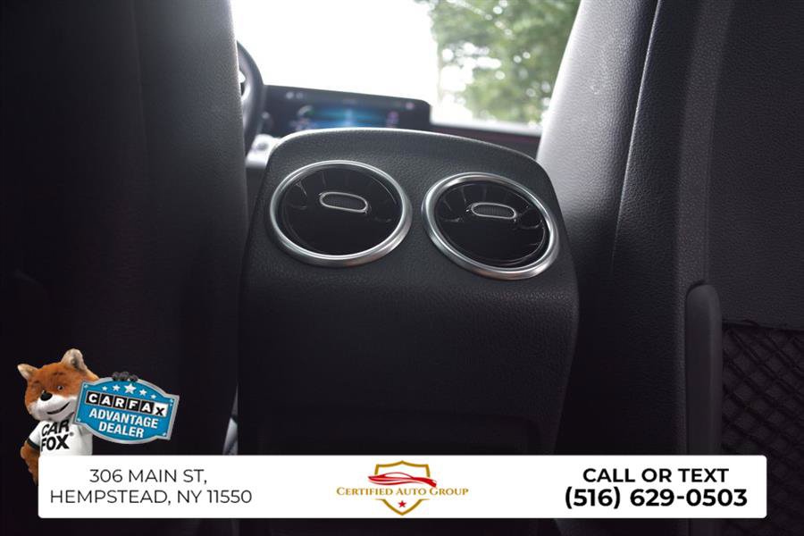Used 2022 Mercedes-Benz GLB 35 AMG 4MATIC image 27