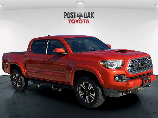 Used 2017 Toyota Tacoma TRD Sport w/ Tow Package