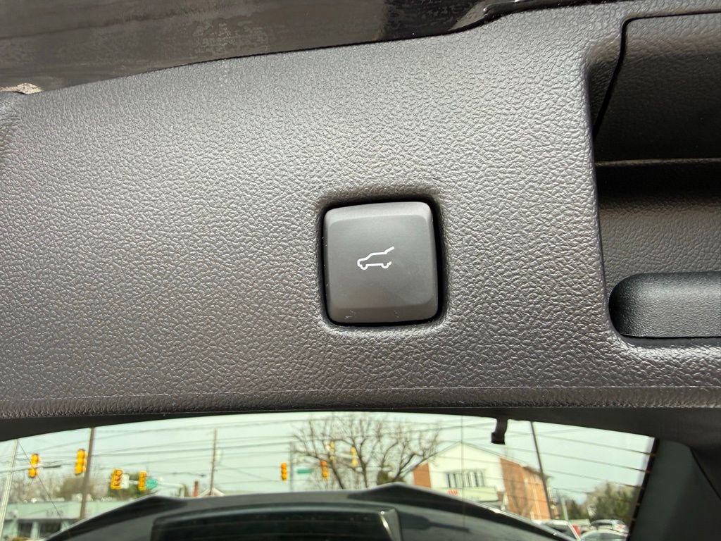Certified 2023 Ford Escape ST-Line Elite w/ Premium Technology Package AWD/4WD image 33