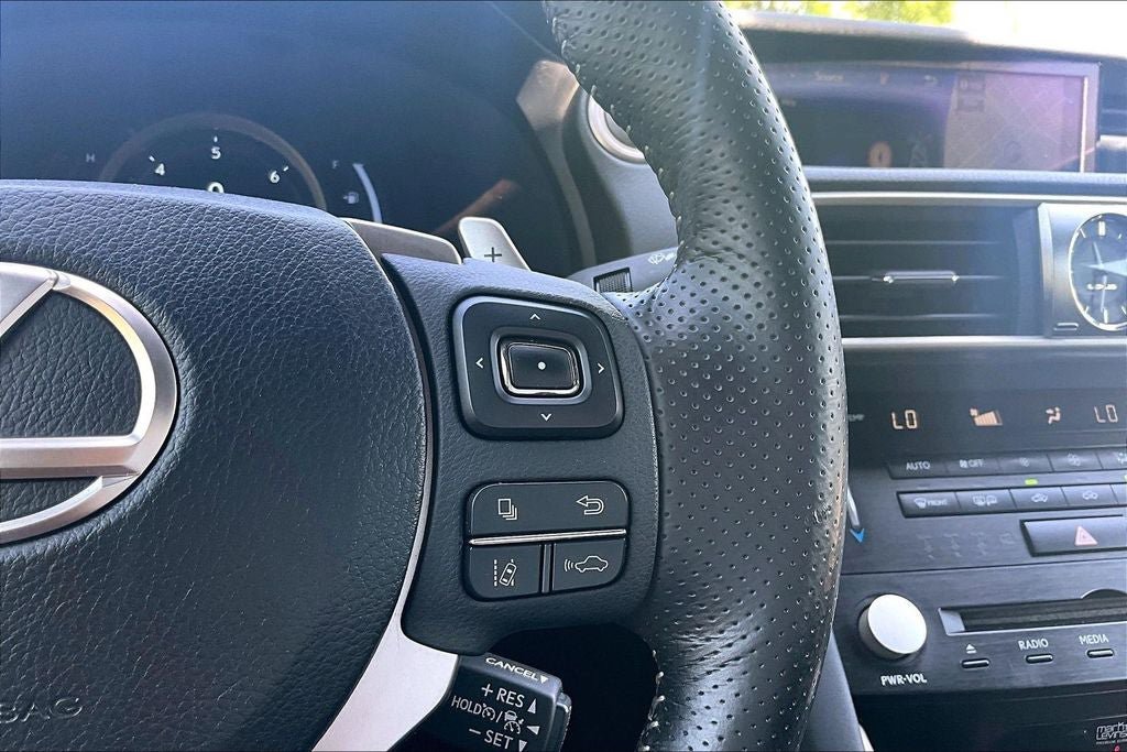 Used 2017 Lexus IS 350 F Sport w/ F Sport Package RWD image 22