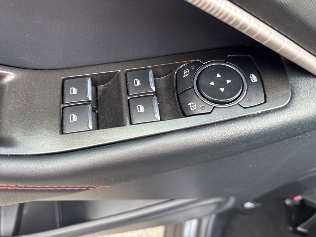 Used 2025 Ford Explorer ST-Line AWD/4WD image 11