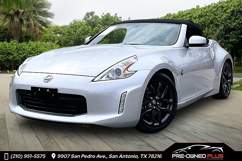 Used 2017 Nissan 370Z Touring