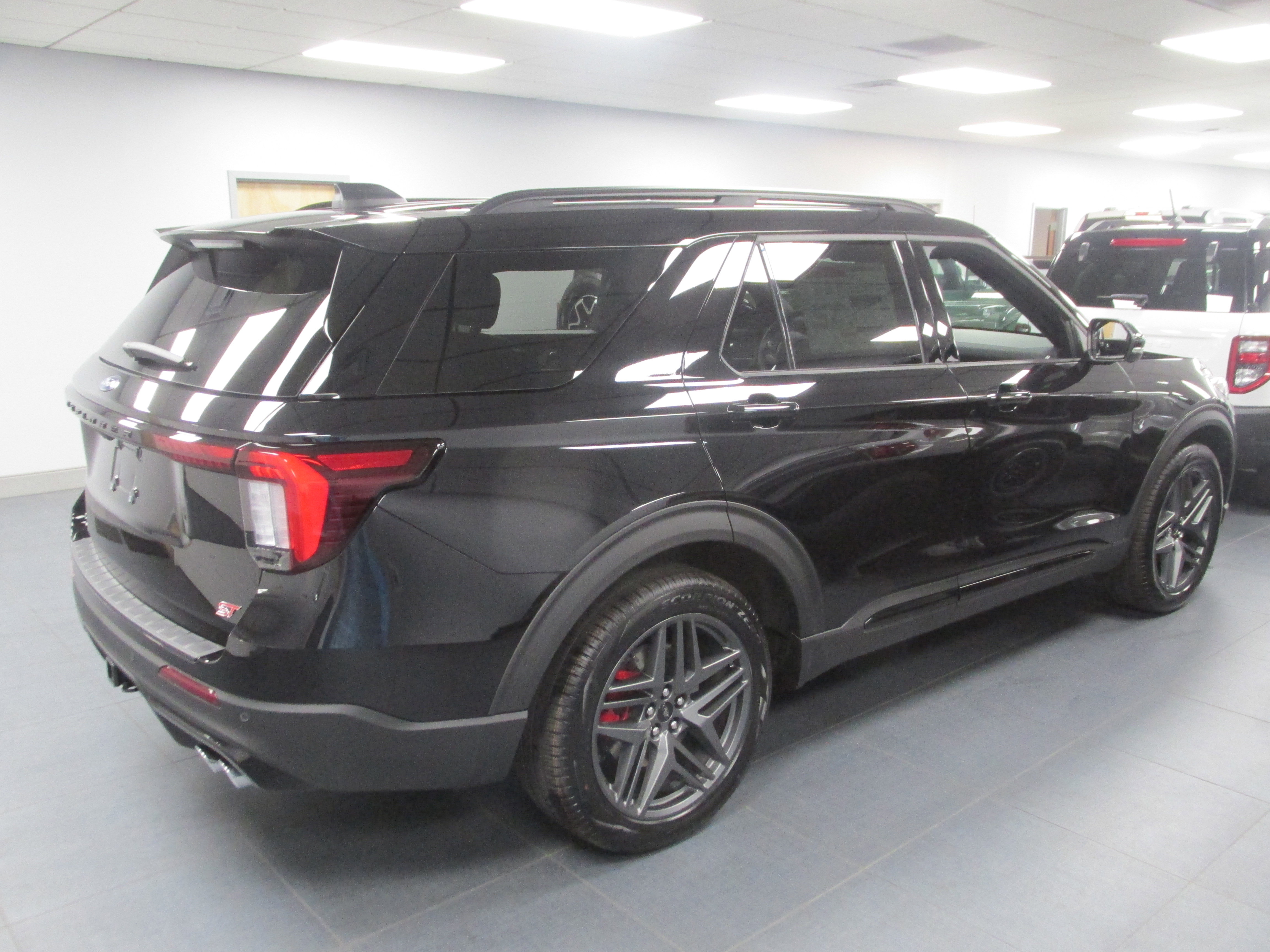 New 2025 Ford Explorer ST w/ Sun And Sound Package image 3