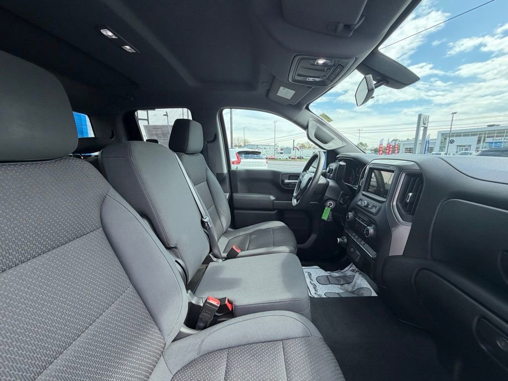 Used 2019 Chevrolet Silverado 1500 Custom Trail Boss w/ Custom Convenience Package AWD/4WD image 15