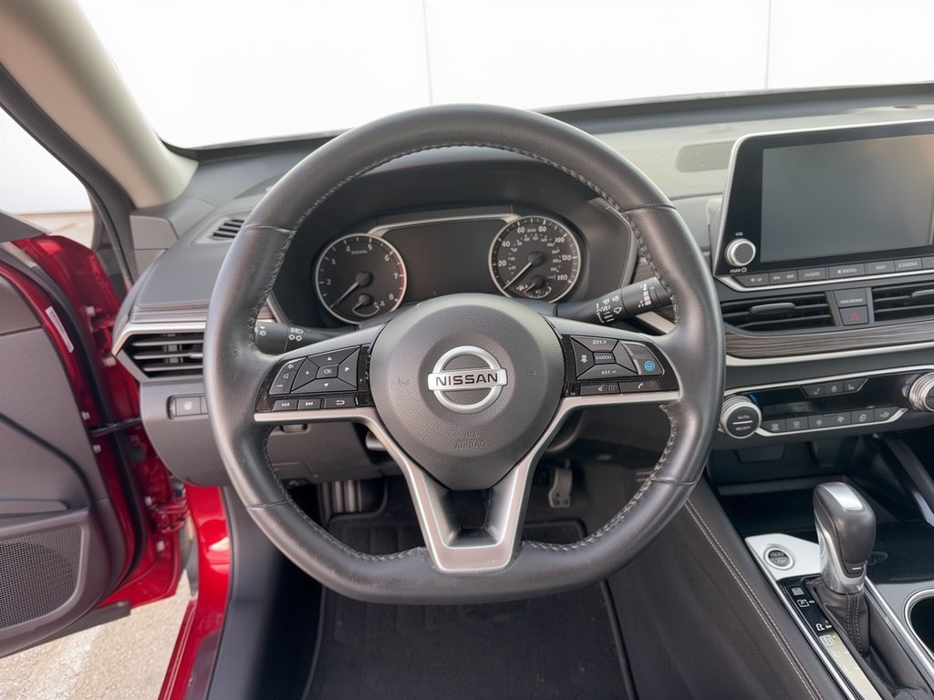 Used 2020 Nissan Altima 2.5 SL FWD image 14