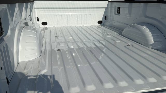 New 2026 Ford F350 Lariat w/ FX4 Off-Road Package image 13