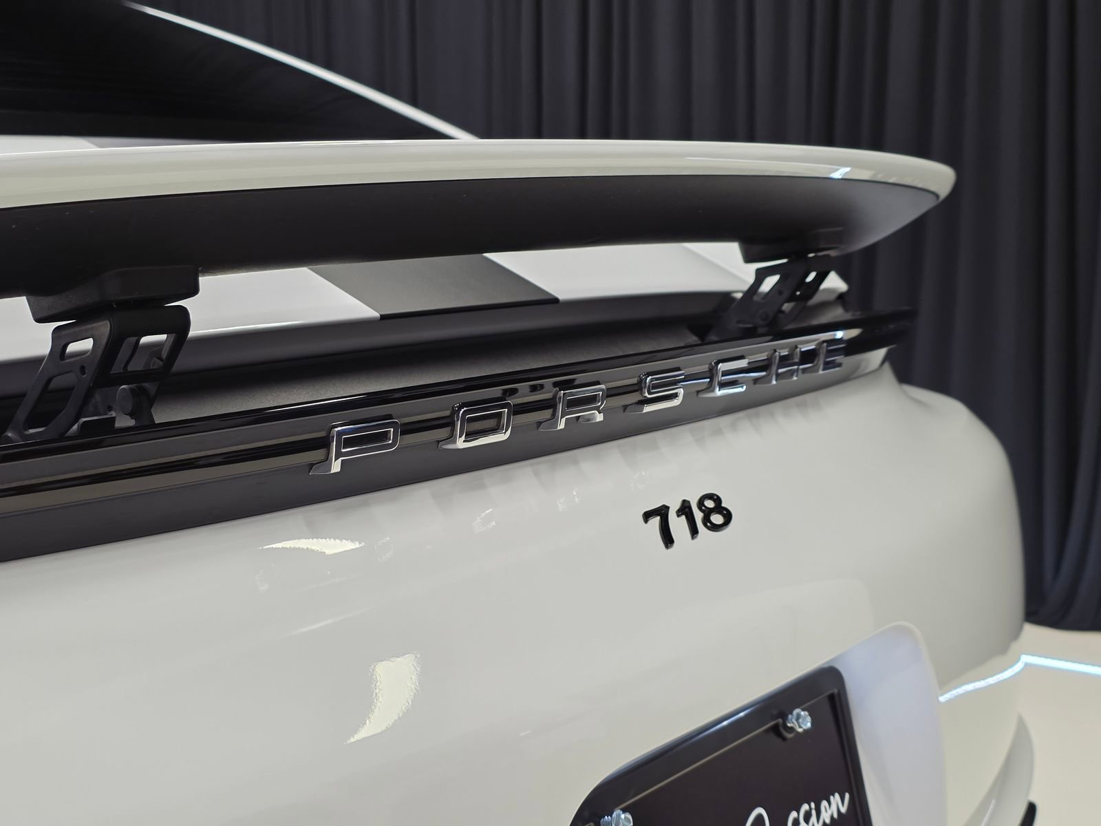 Used 2017 Porsche 718 Cayman RWD image 59