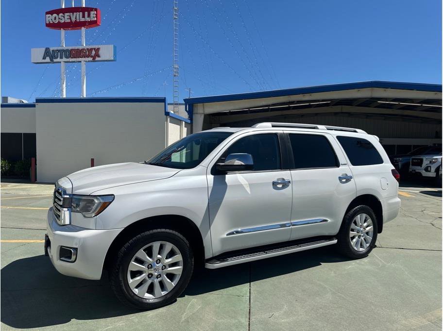 Used 2019 Toyota Sequoia Platinum AWD/4WD image 1