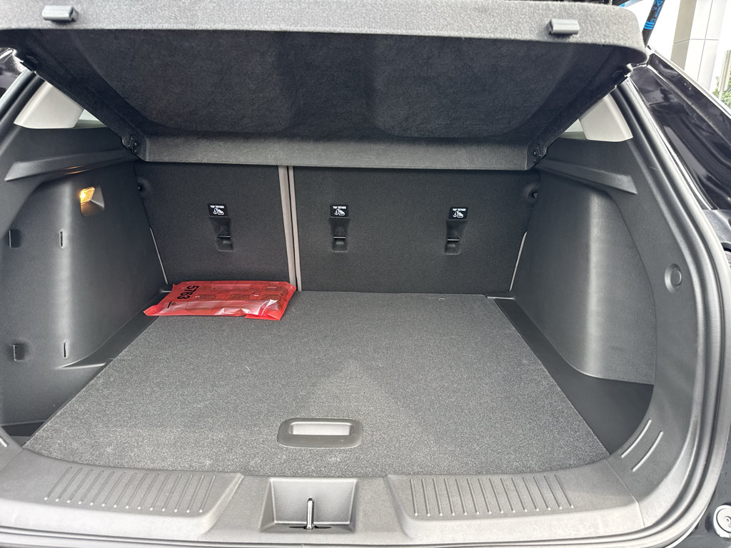 New 2026 Chevrolet Trax ACTIV w/ Sunroof Package FWD image 23