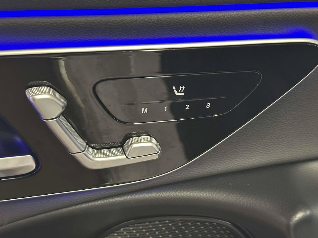 Used 2025 Mercedes-Benz E 350 4MATIC Sedan w/ Winter Package image 18