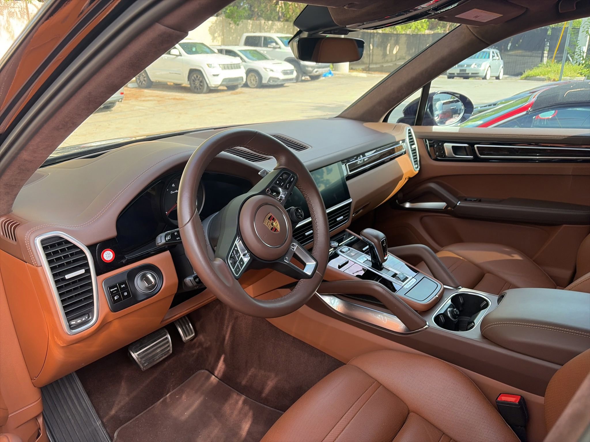 Used 2019 Porsche Cayenne Turbo AWD/4WD image 6