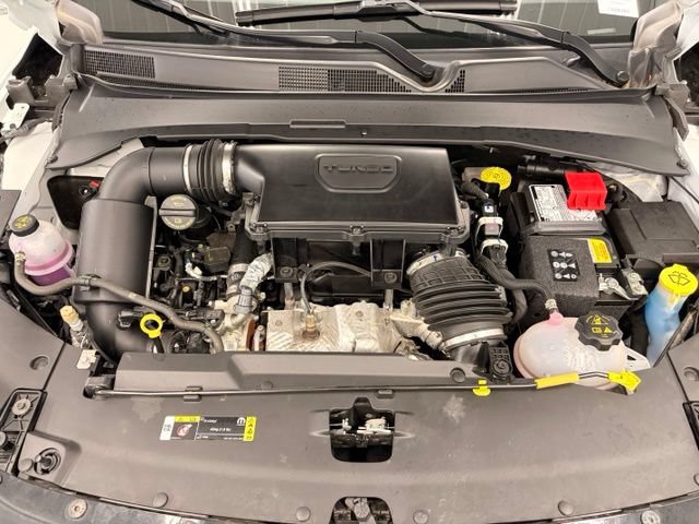 Used 2025 Jeep Compass Latitude w/ Altitude Special Edition AWD/4WD image 18