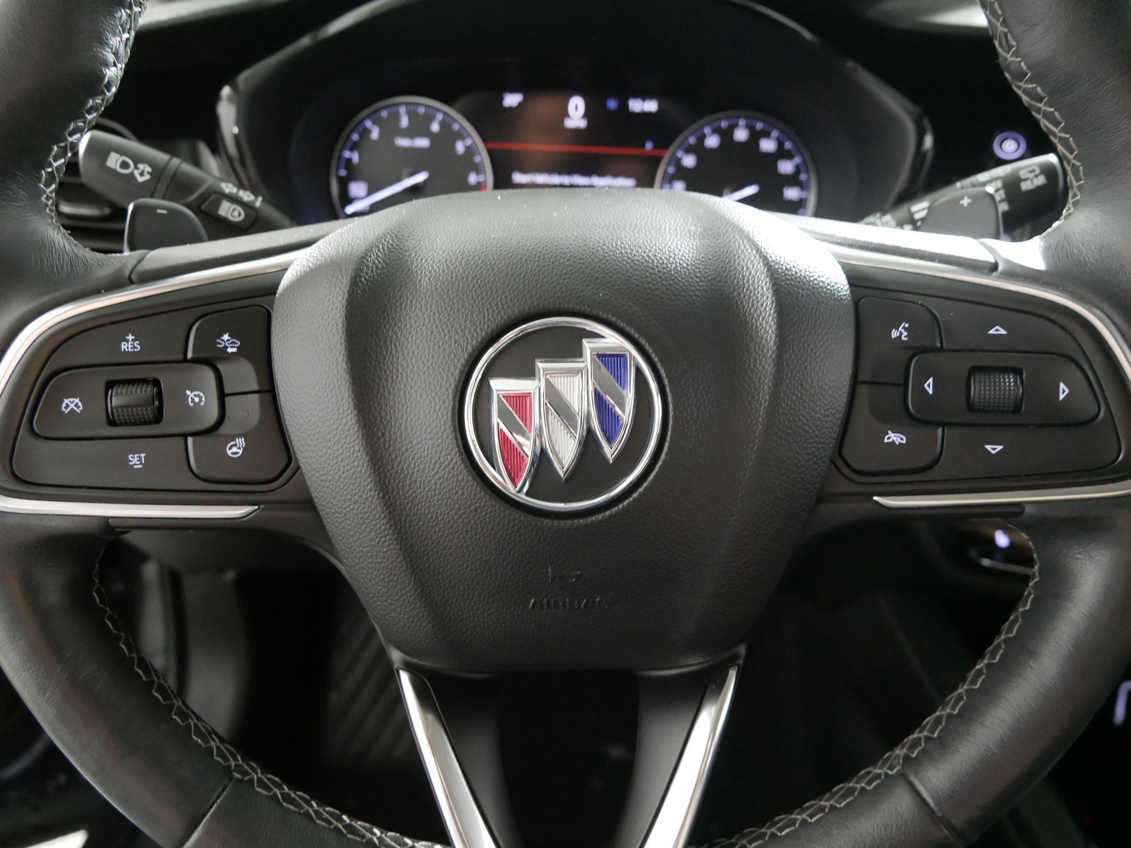 Used 2021 Buick Envision Essence image 25