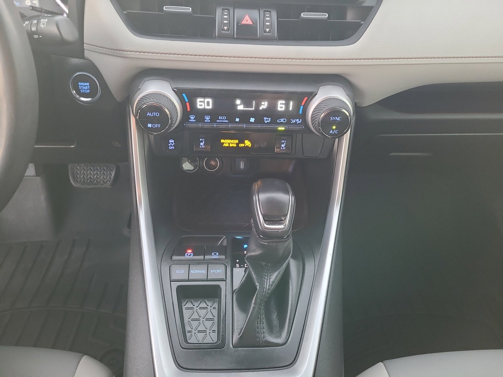 Used 2020 Toyota RAV4 Limited image 22