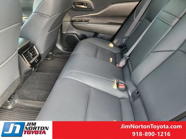 Used 2026 Toyota Crown AWD/4WD image 30