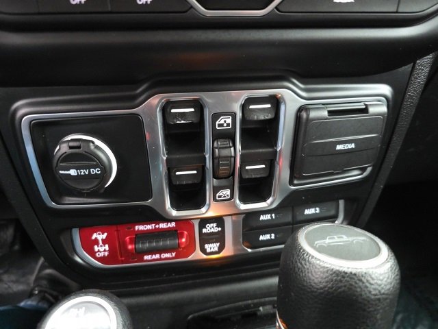 Used 2022 Jeep Gladiator Rubicon w/ LED Lighting Group image 29