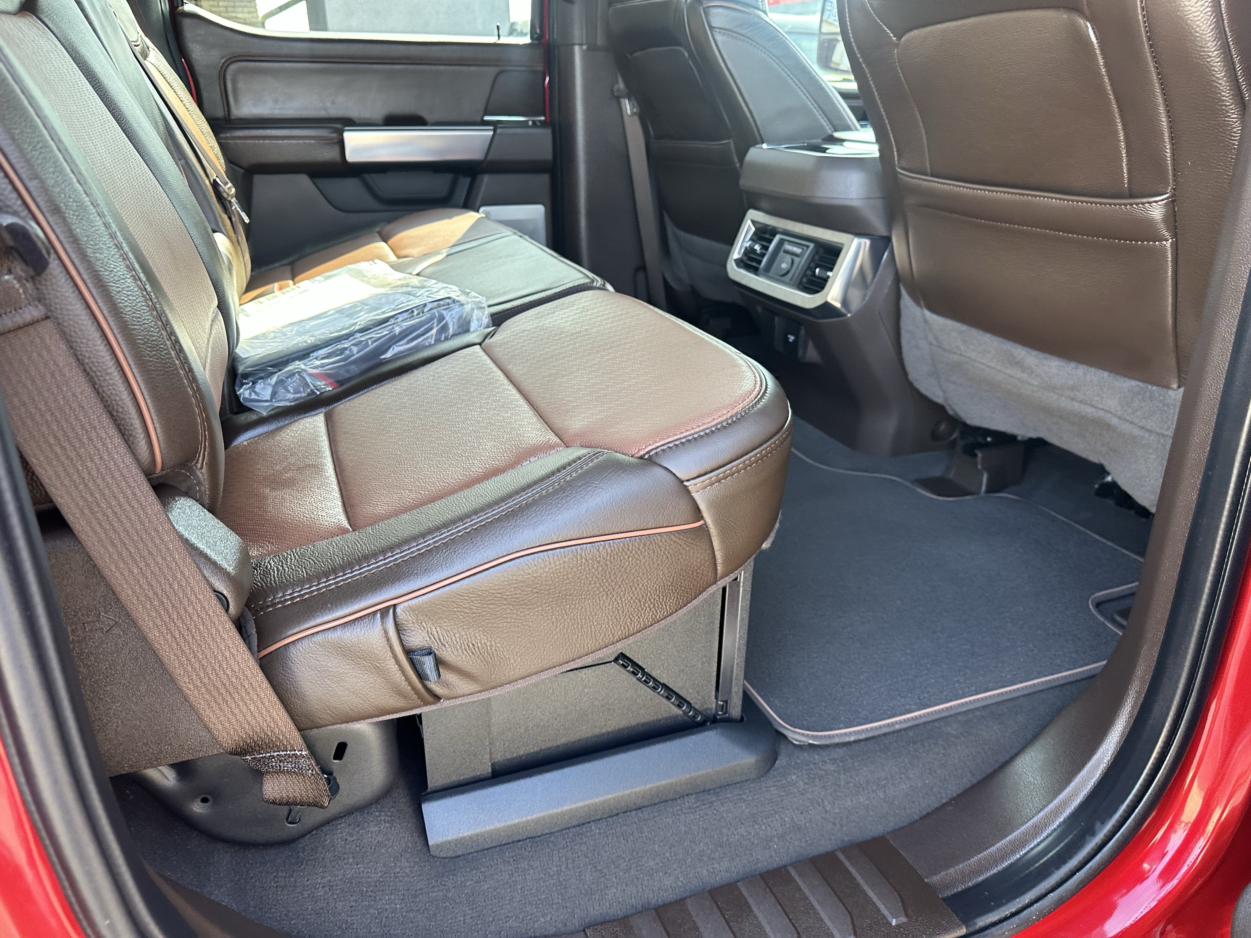 Used 2023 Ford F250 King Ranch w/ Chrome Package AWD/4WD image 12