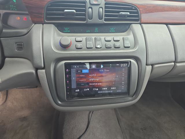 Used 2005 Cadillac De Ville FWD image 30