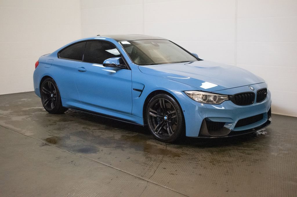 Used 2017 BMW M4 Coupe RWD video 1