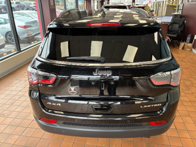 Used 2019 Jeep Compass Limited w/ Safety & Security Group image 11