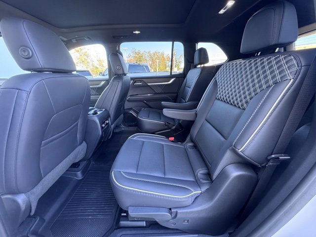 Used 2024 GMC Acadia Denali w/ Super Cruise Package image 15