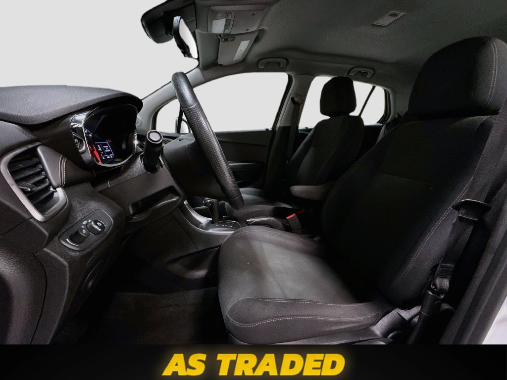 Used 2019 Chevrolet Trax LS AWD/4WD image 21
