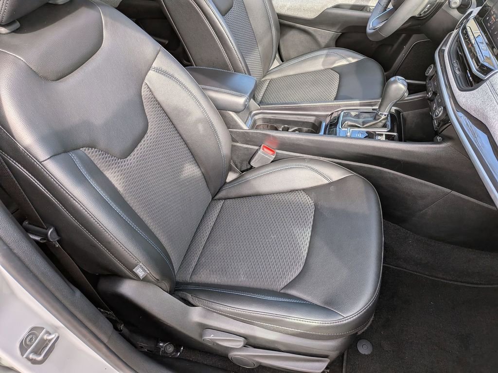 Certified 2022 Jeep Compass Latitude image 21